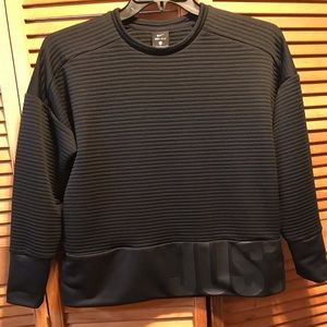 nike quilted sweatshirt